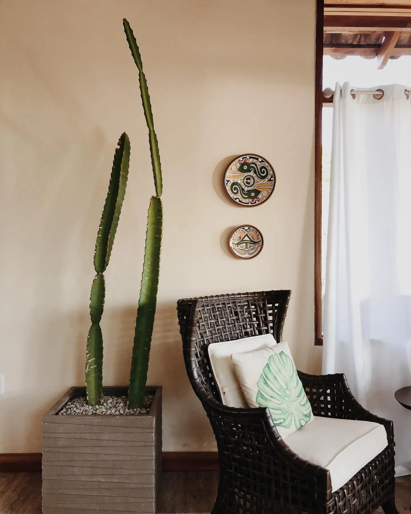 Perfectly placed 🤍
#panama 
#travel 
#styled 
#closet 
#vsco 
#panama
#sansararesort 
#sansara
#yogaretreat 
#anthropologie 
#pdx 
#portland 
#design 
#happy
#ootd
#yoga 
#visitpanama