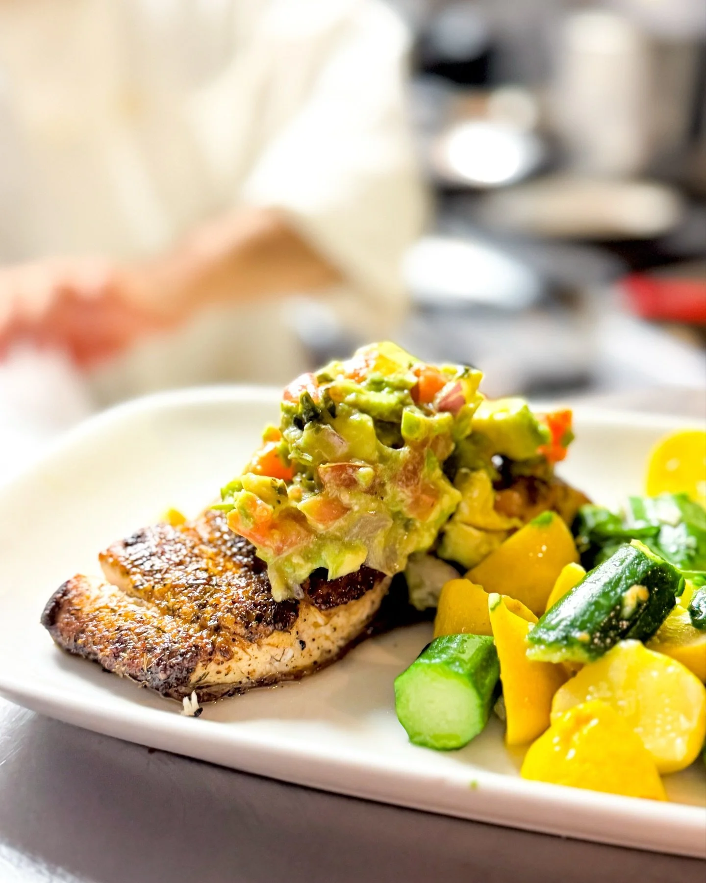 A weekend of standout dinner specials ✨ 
 Blackened Mahi Mahi AND a Crispy Seared Duck Breast. Both as good as they look.
. . .
#CarnegieHill #UpperEastSide #MadisonAvenue