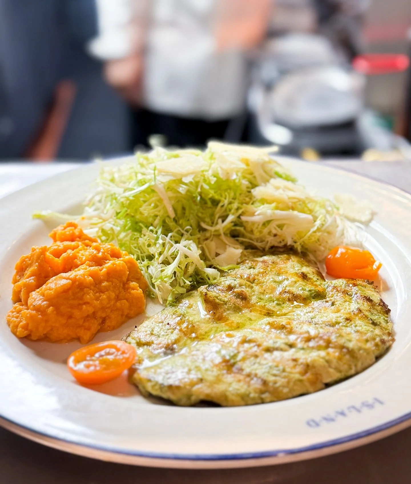 One of our favorite lunch orders: the Grilled Chicken Paillard.

Our take on the classic chicken paillard is simple and fresh: Herb-marinated chicken breast, fris&eacute;e, parmesan, and sweet potato pur&eacute;e. ✨

. . .
#UpperEastSide #chickenpail