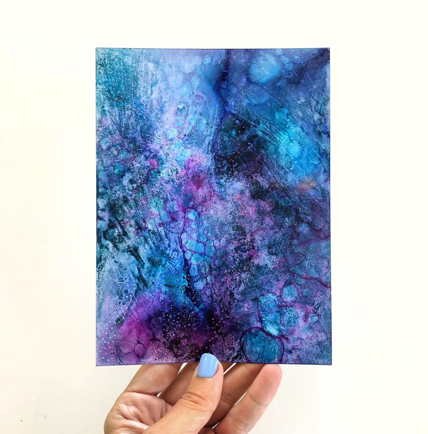 &lsquo;Be bold&rsquo; - 5x7 alcohol inks on yupo. Swipe to see the detail. This mini is $40 w/free shipping so holler if you&rsquo;d like it!

.
.
.
.
.
#inspirationoftheday #socalartist #fluidpainting #fluidart #copicink #rangerinks #rangerink #alco
