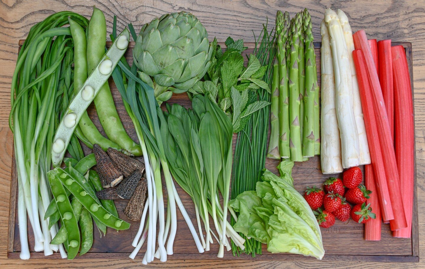 Experience the arrival of spring and its abundant harvest 🥬⁠
⁠
Our kitchen prides itself on sourcing locally foraged vegetables with a limited seasonal window. Whether it's foraged ramps, white asparagus, or tangy rhubarb, we choose the freshest ing