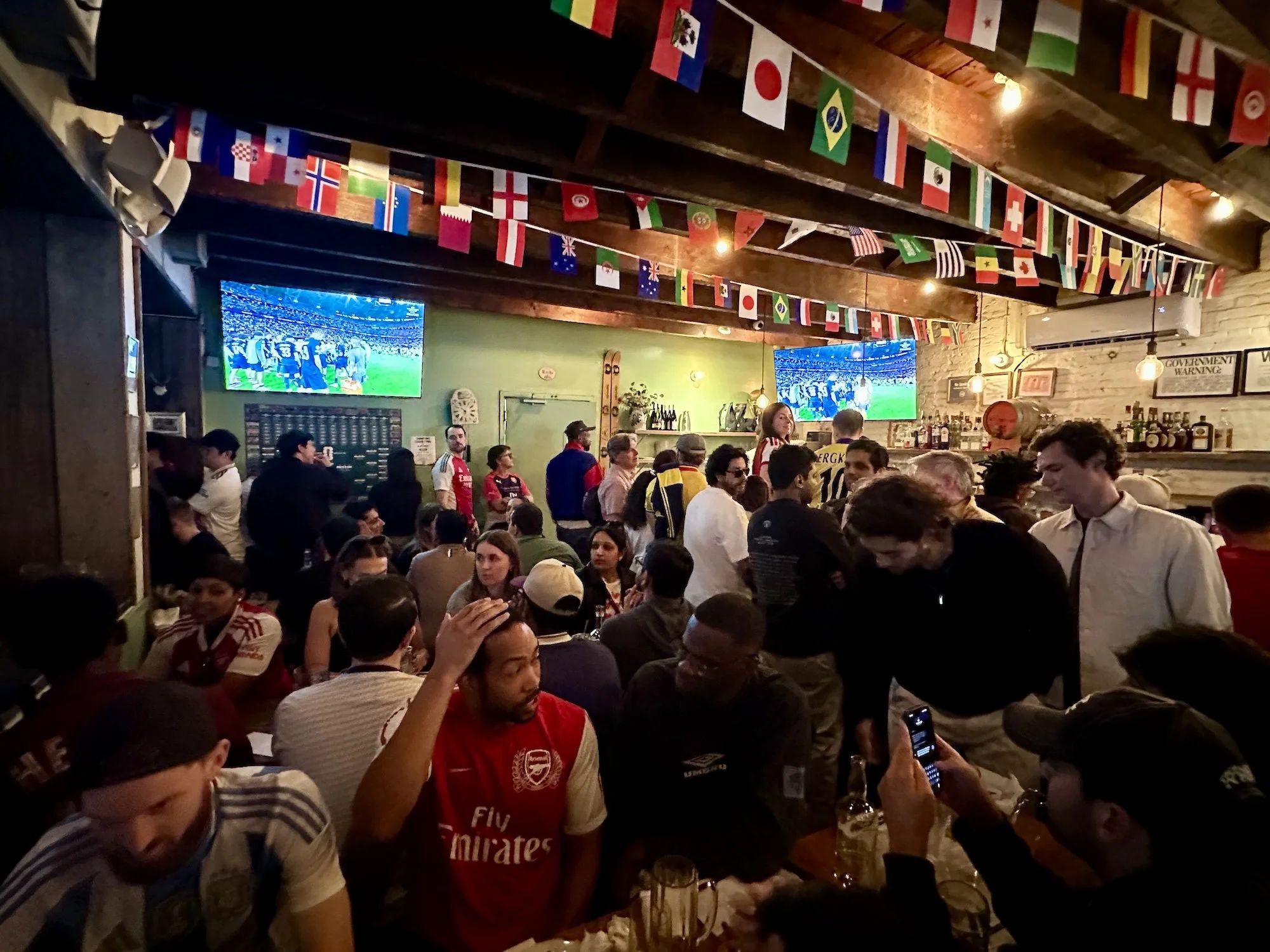Fort Greene - Standard &amp; Bar Seating