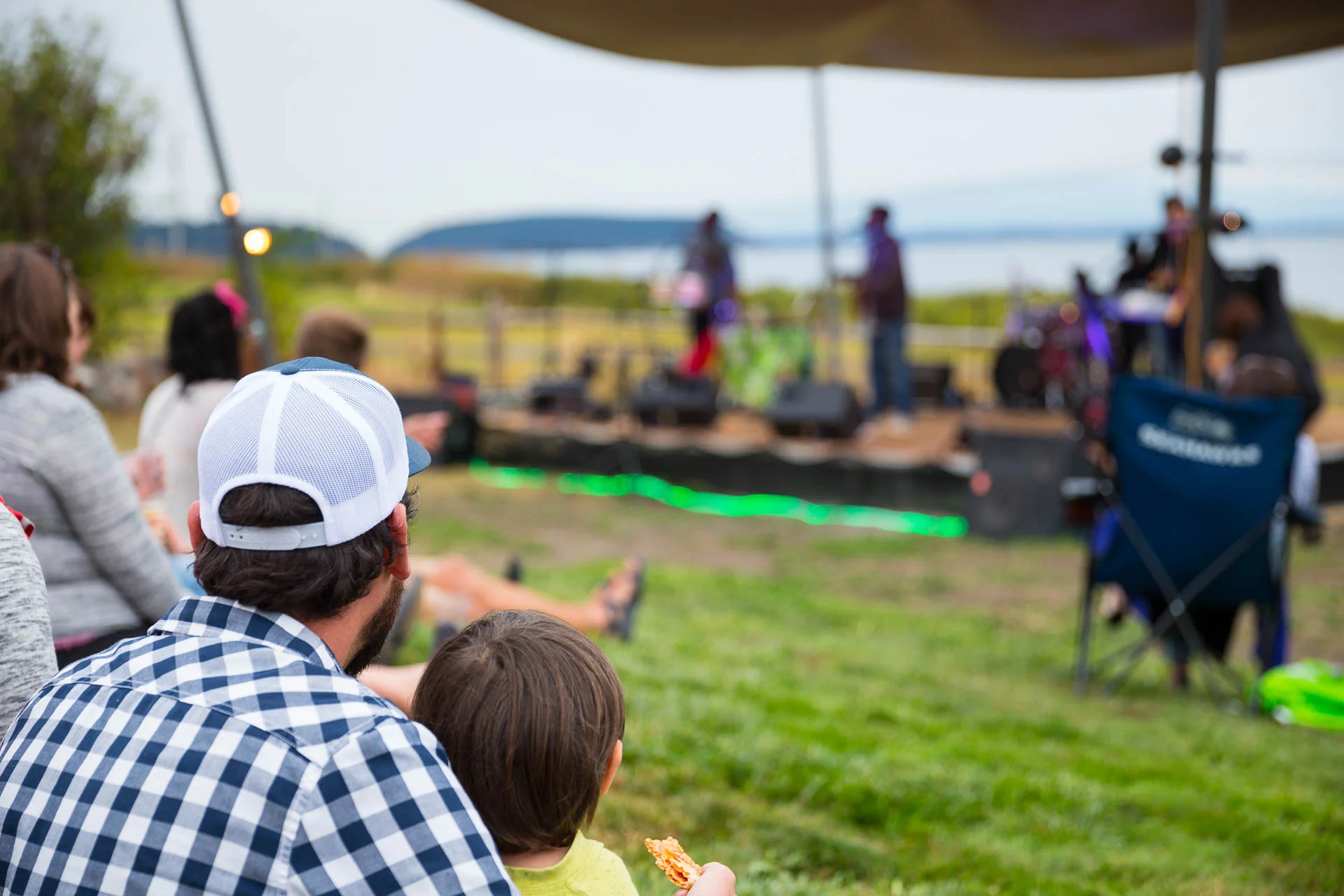 "Great food, great service, outdoor seating, and live music." - Ann Meyer