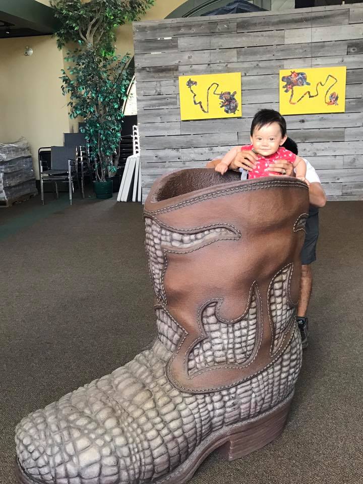 We considered going to the carriage museum in Cardston, but decided to just take a picture of a giant cowboy boot instead. 