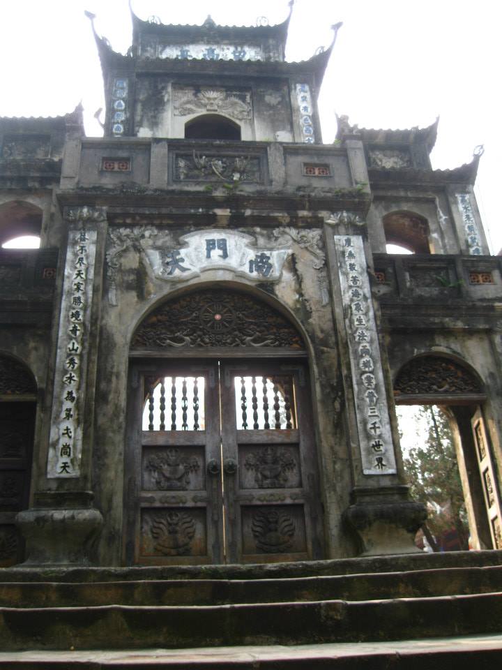 perfume pagoda
