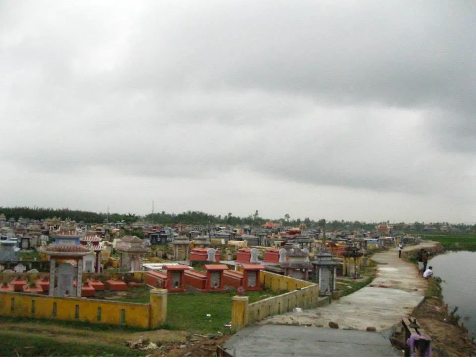 Biking along the fisherman's cemetery