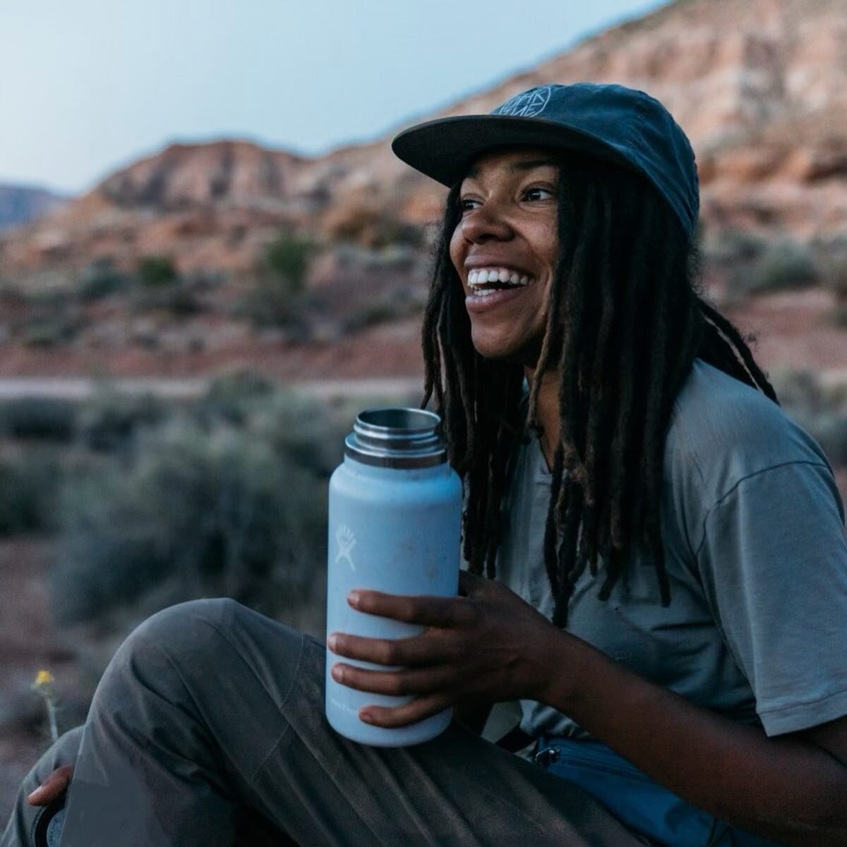 Ice cold water is a treat here in the dessert 🧁 Thanks @hydroflask for keeping me hydrated.
.

If you are in need of a reusable insulated water bottle check out Backcountry.com and use code BROOKLYN15 for 15% off your first purchase (exclusions appl