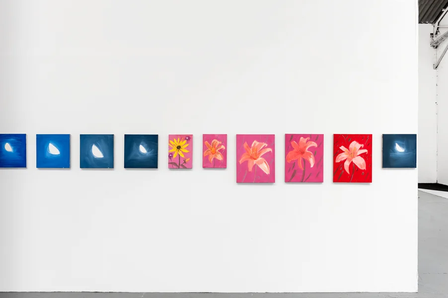 Ann Craven: Time at Le Confort Moderne, Pointiers, France, 2014, installation view. Courtesy Ann Craven Studio and Le Confort Moderne, Poitiers.