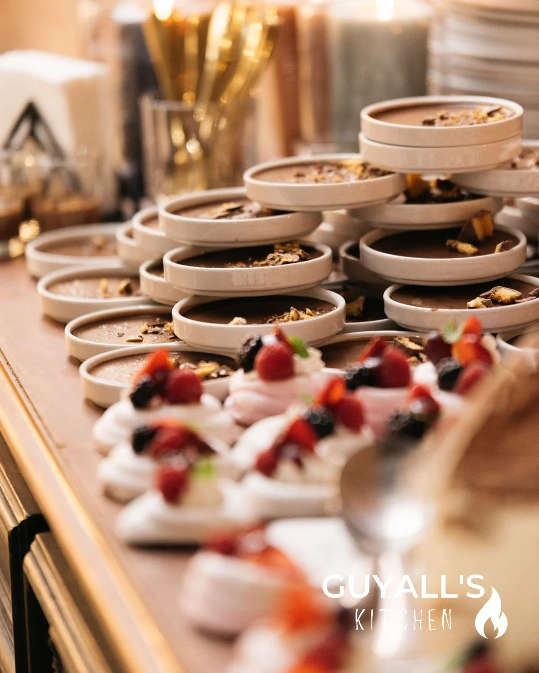 A gentle reminder that there is always room for dessert 🍓🍫 Especially when the table looks like this.
.
.
#guyallskitchen #desserttable #weddingdesserts #luxurywedding #sweetmoments