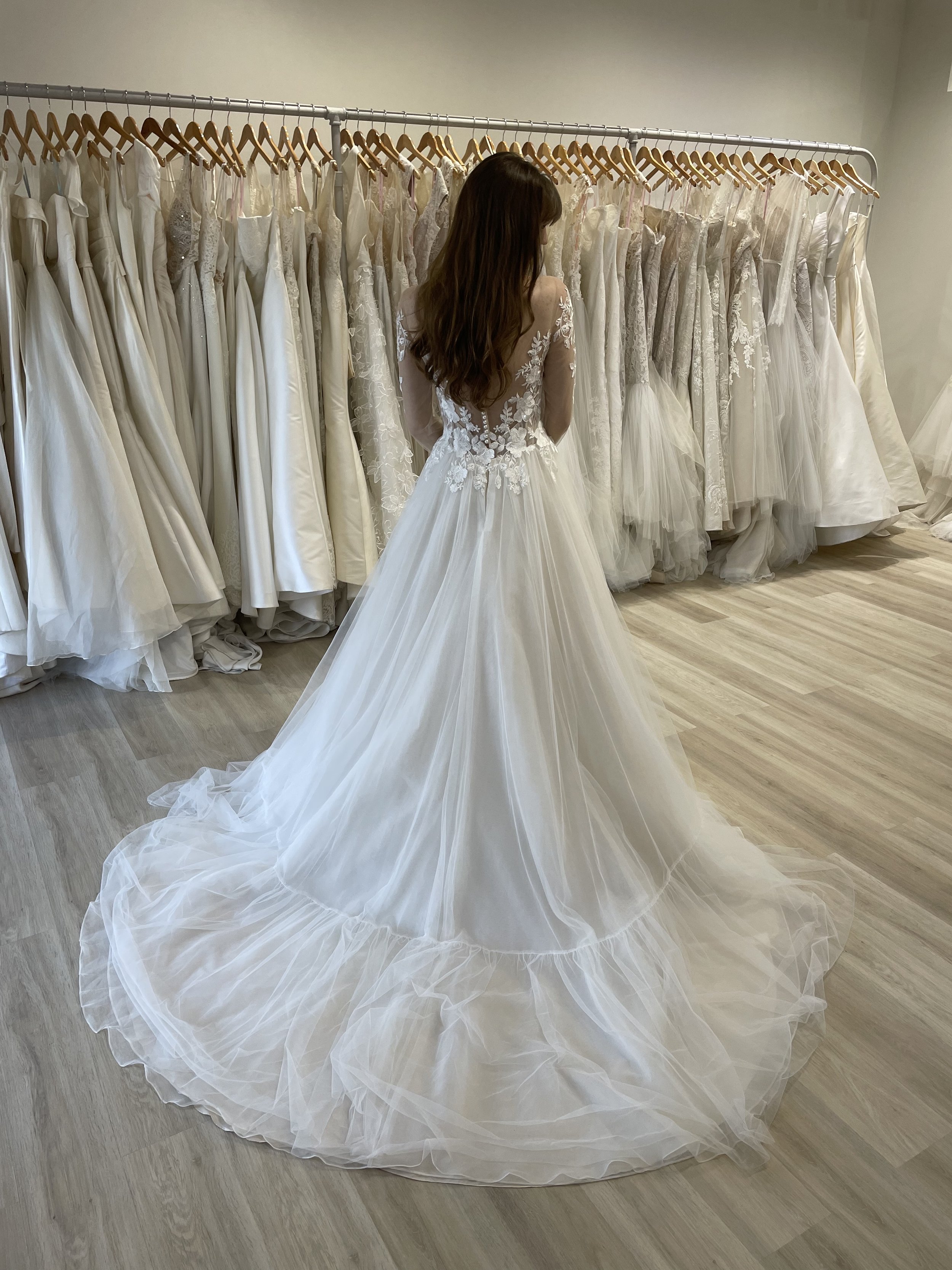 Aura Ines Di Santo Wedding Dress Available for Off The Rack | The ...