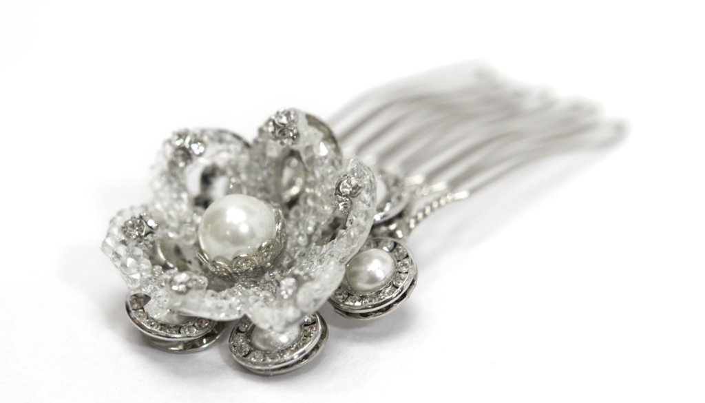Maria Elena Bloom Bridal Comb | The Bridal Finery display picture 3