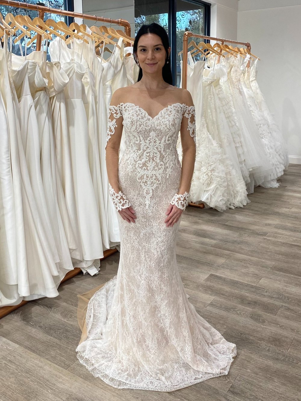 Off the Rack Wedding Dresses Orlando, Sample Sale Gowns