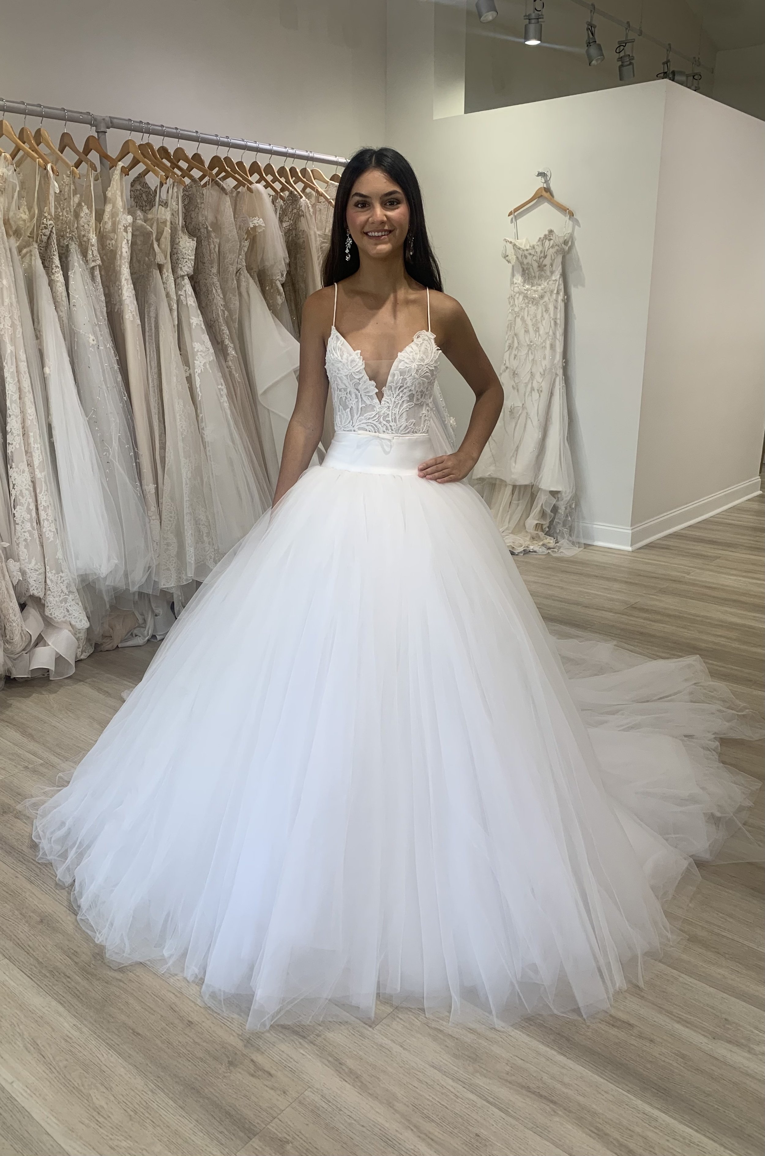 Princess Wedding Dress 2021 Ball Gown Sweetheart Neck Long Sleeves backless  Lace Tulle Bridal Dresses With Court Train — Bridelily