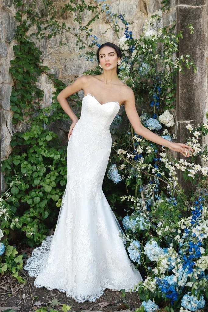 Discount strapless fit and flare wedding dress Hot Sale