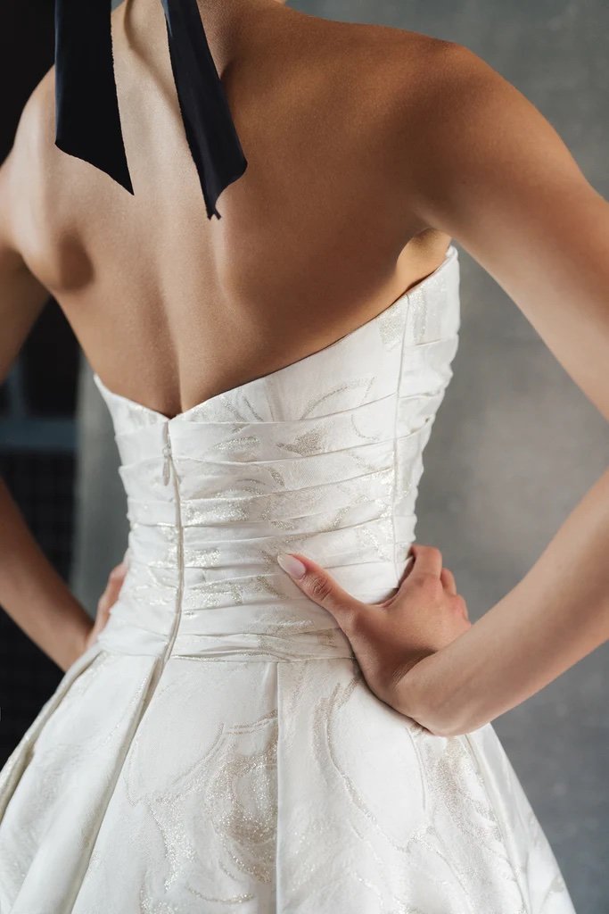 jacquard ballgown, gold jacquard ballgown, anne barge jacquard, anne barge jacquard wedding dress