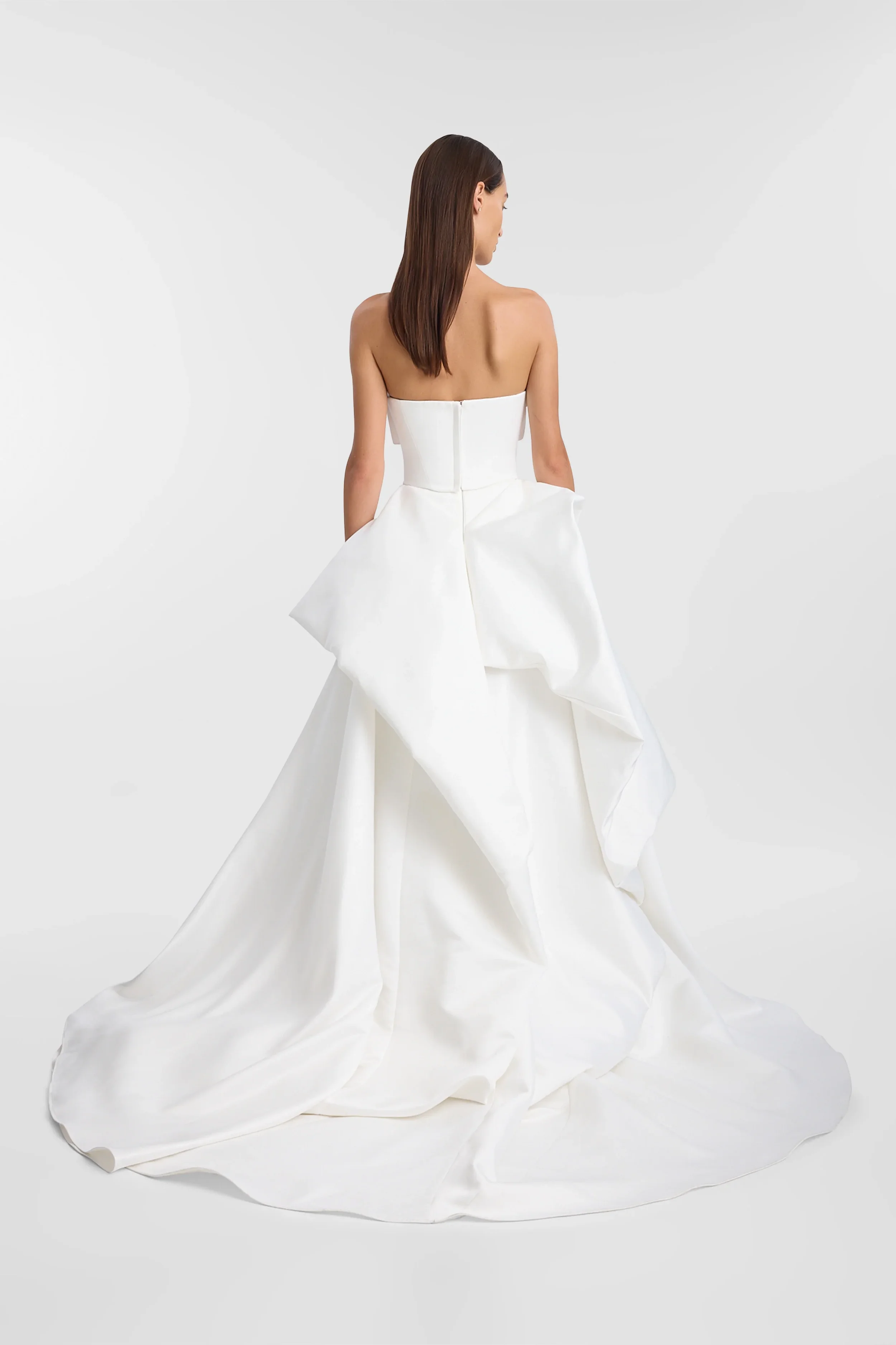 KYHAStudios-Chroma-Collection-Ecomm-Lowe-1-0068-Leo-1-0063-HR-04.webp