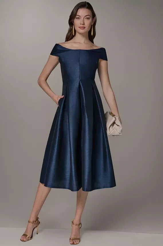 Women's Off-Shoulder Scoop Neck Jacquard Fit & Flare Midi Dress