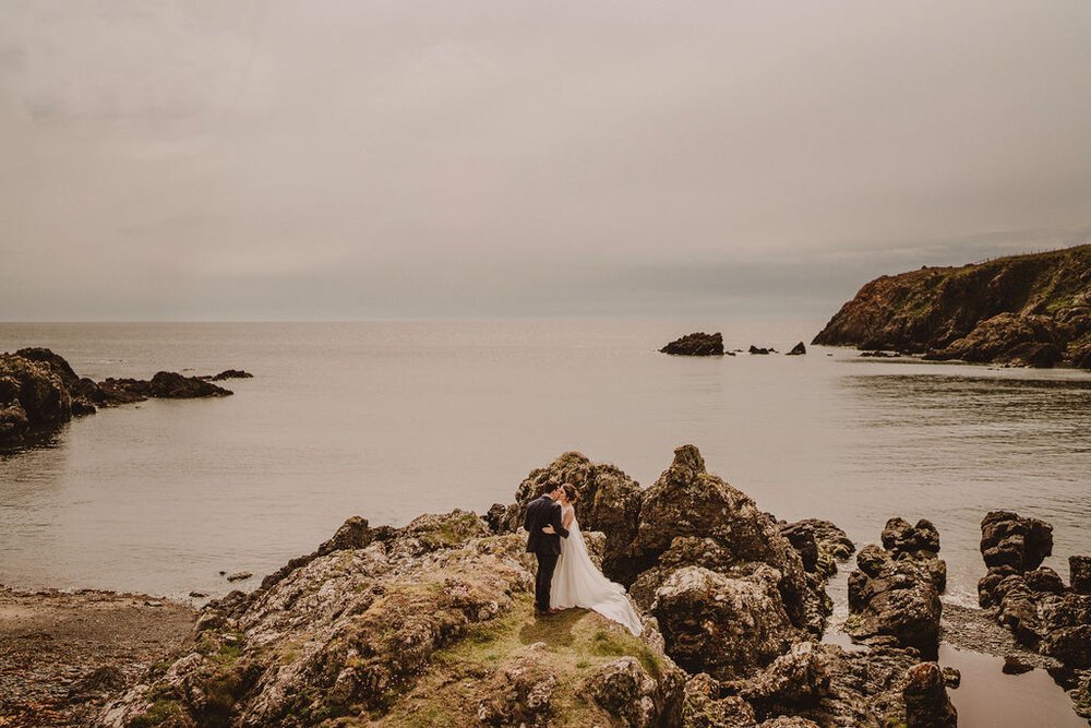 The Best Airlines to Fly with your Wedding Dress The Bridal Finery