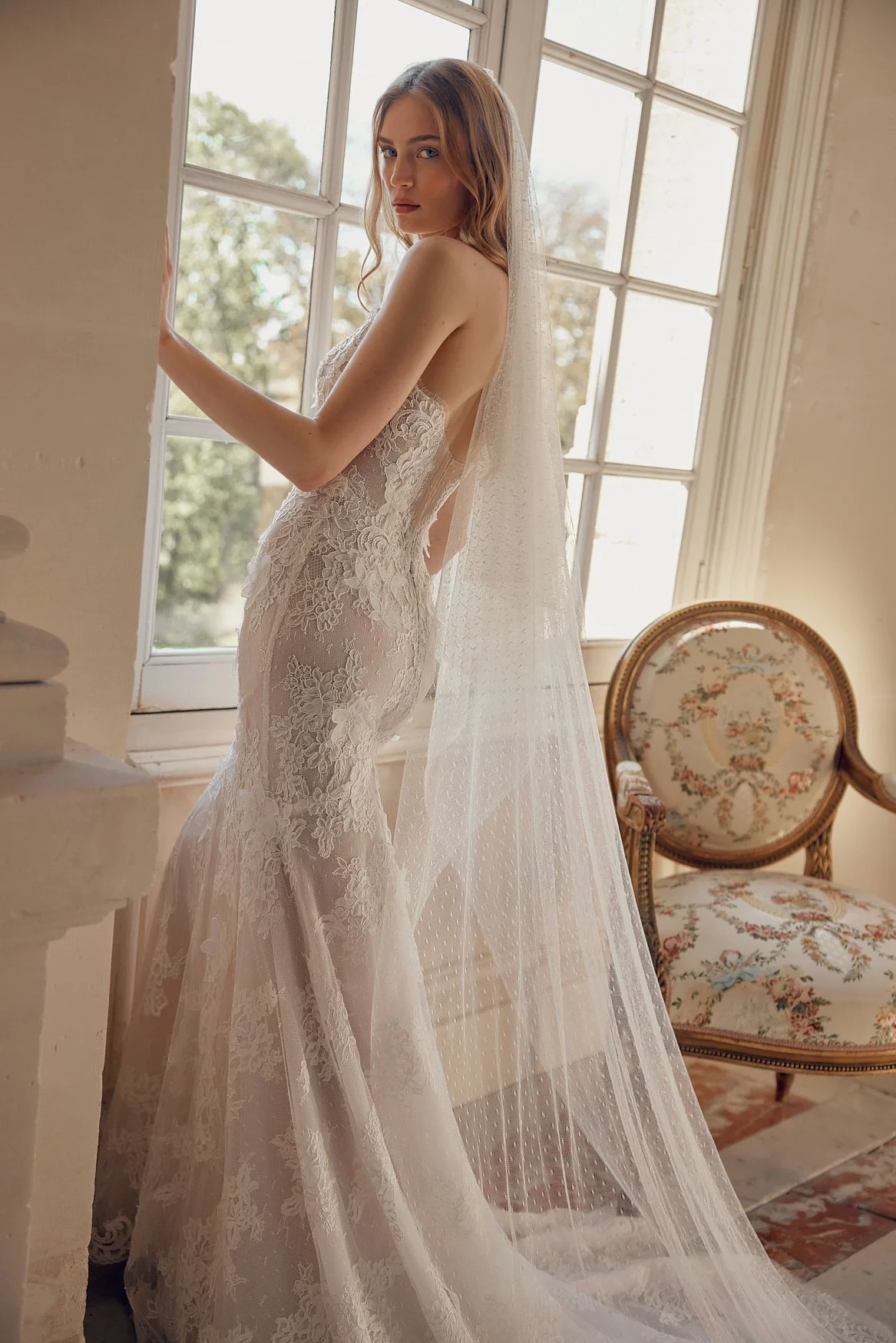 Lihi Hod Natasha Veil.jpg