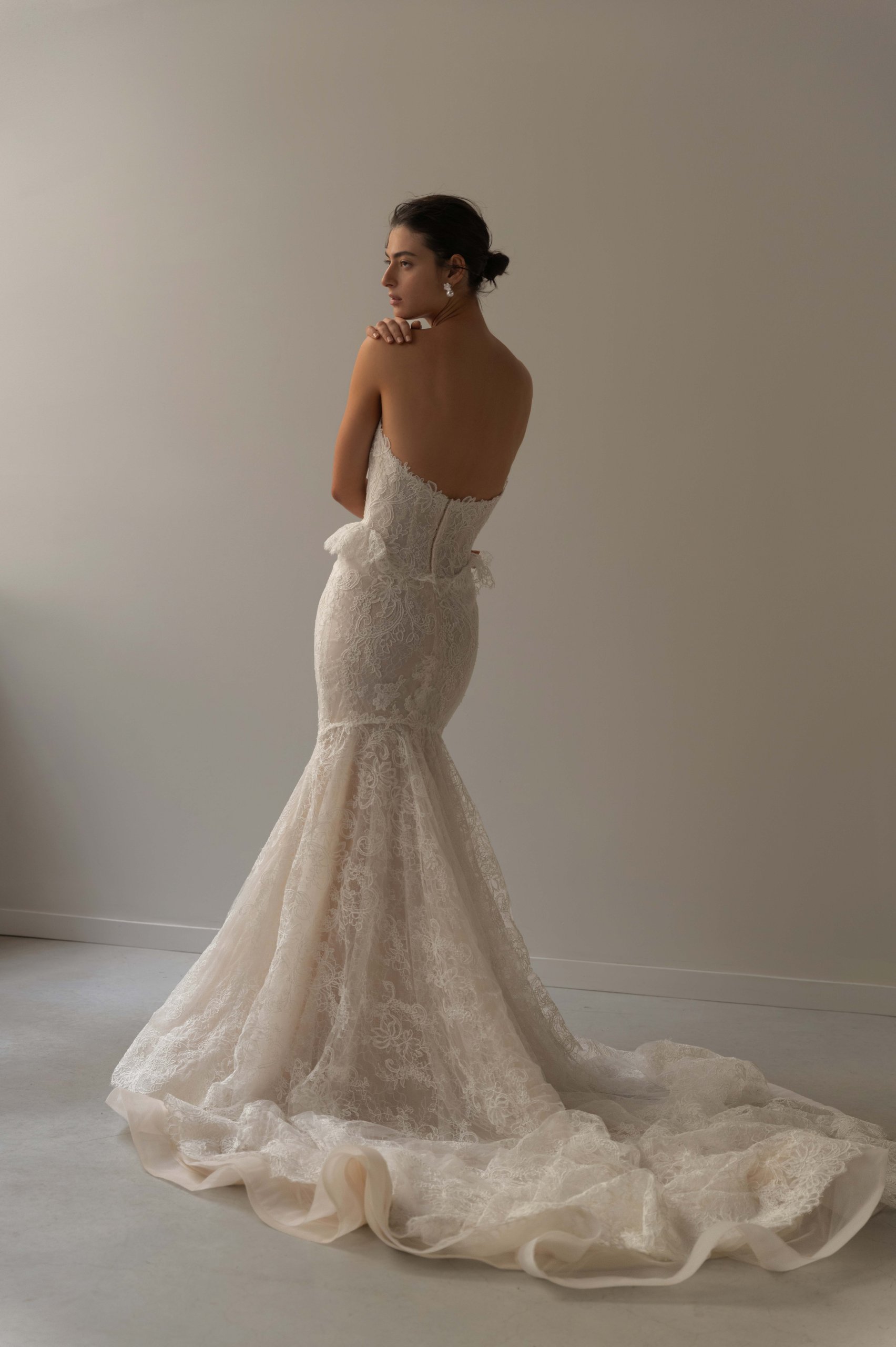 Lihi Hod Jasmin Back.jpg