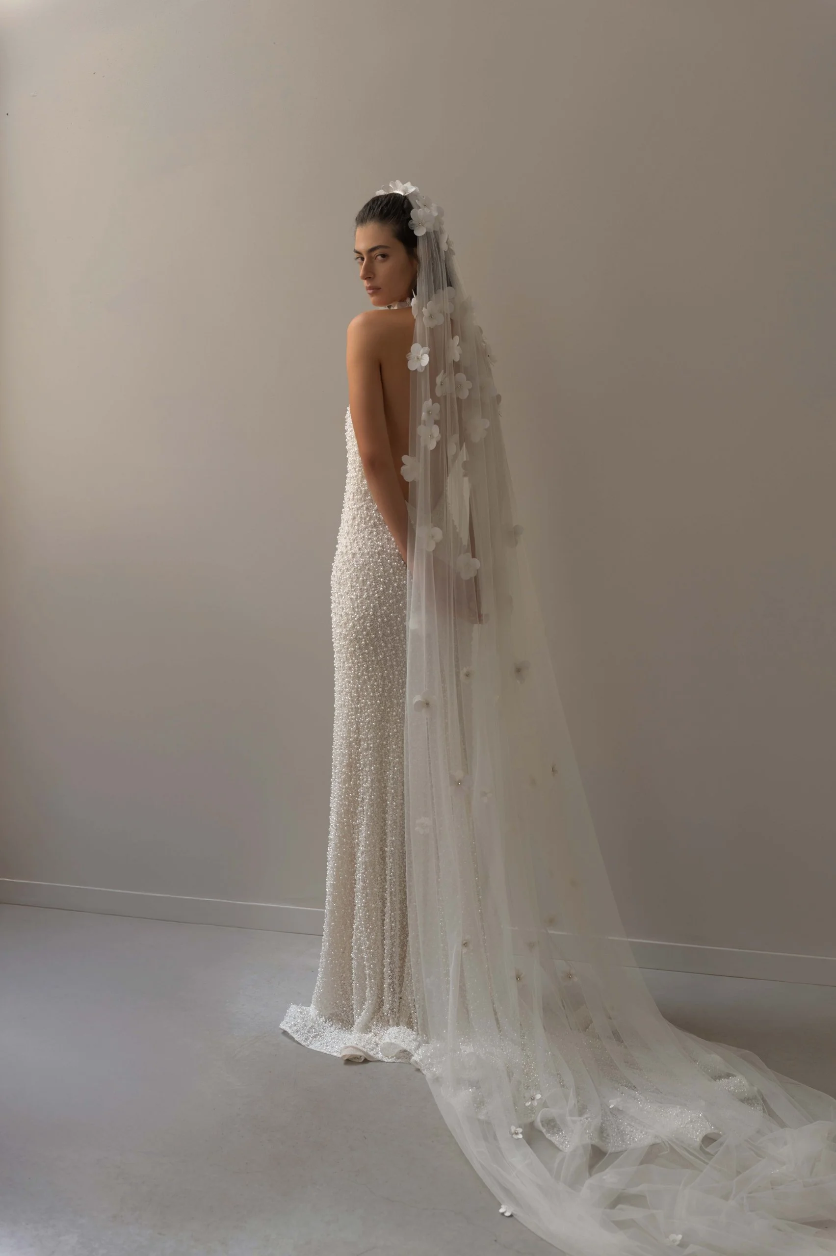 Lihi Hod Daisy Back.jpg