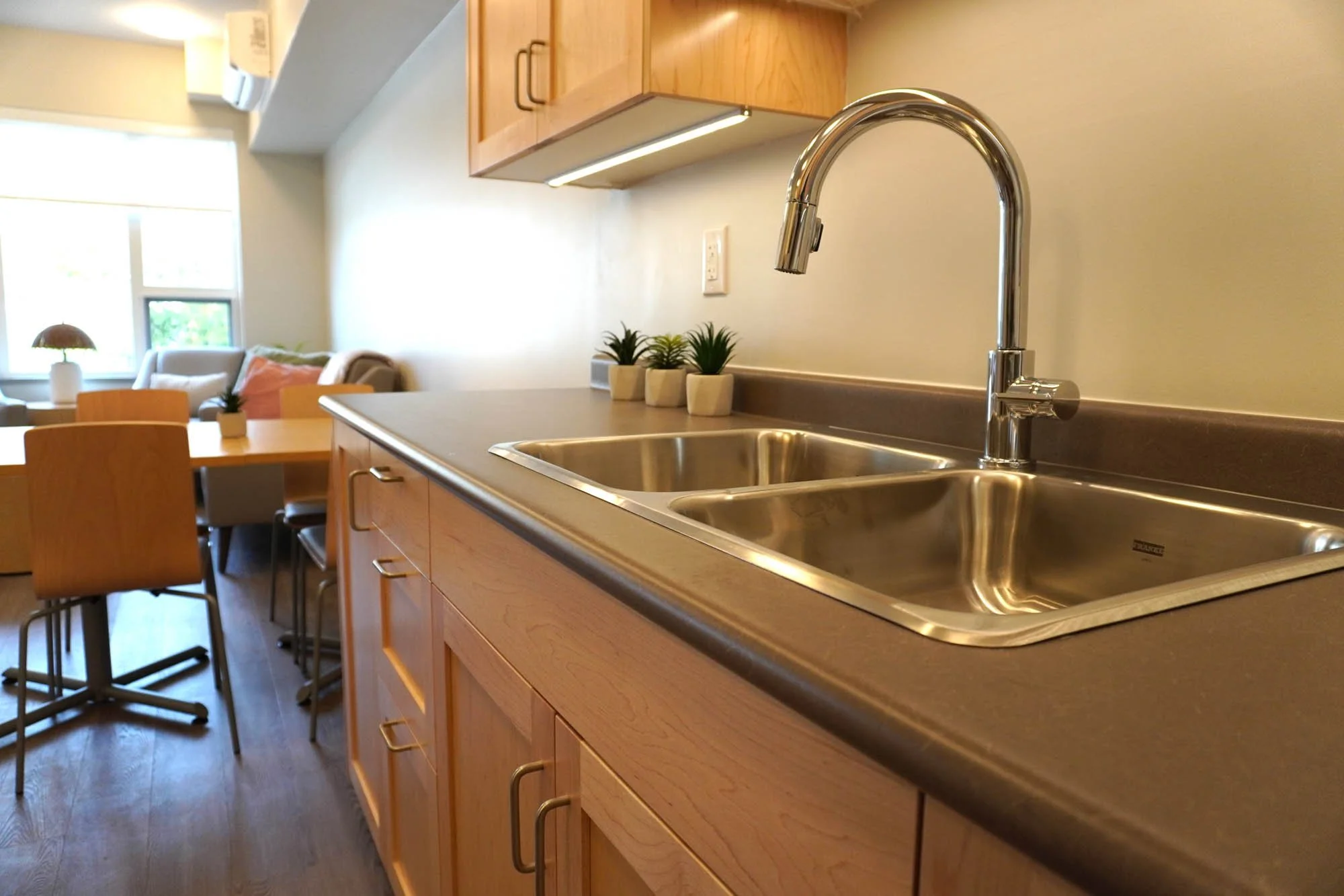 BG - One Bed Kitchen.jpg