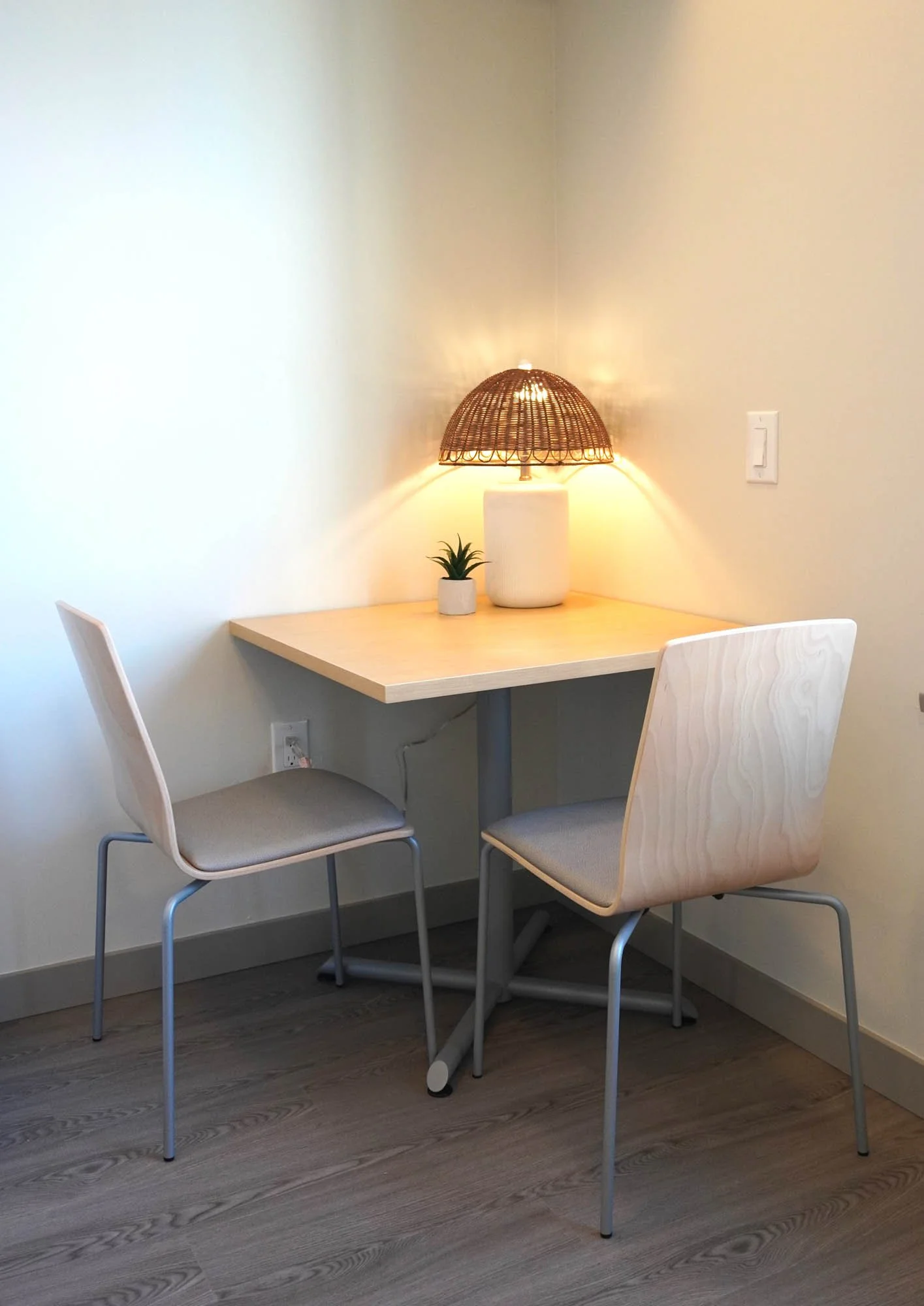 BG - Studio Dining.jpg