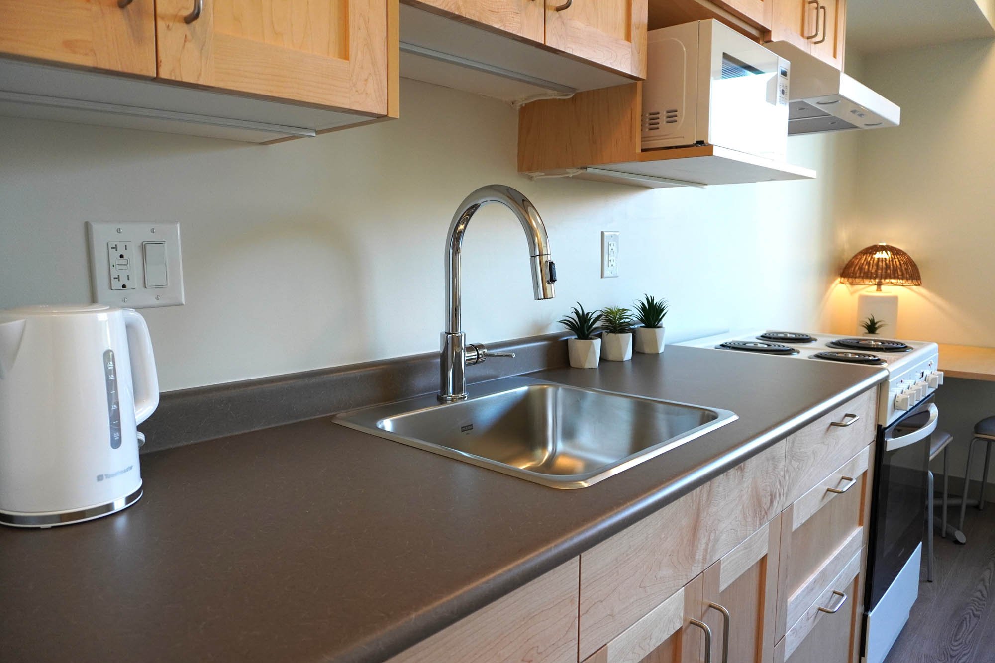 BG - Studio Kitchen 1.jpg