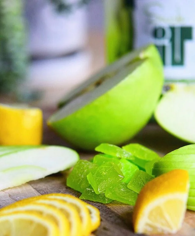 Sour Apple #SuckIts Sundaze 🍏😋💦
.
.
.
#canyoncultivation #thcsweetlife #microdosing #stoneysunday #sourapple #cannabisedibles #cannabiscommunity