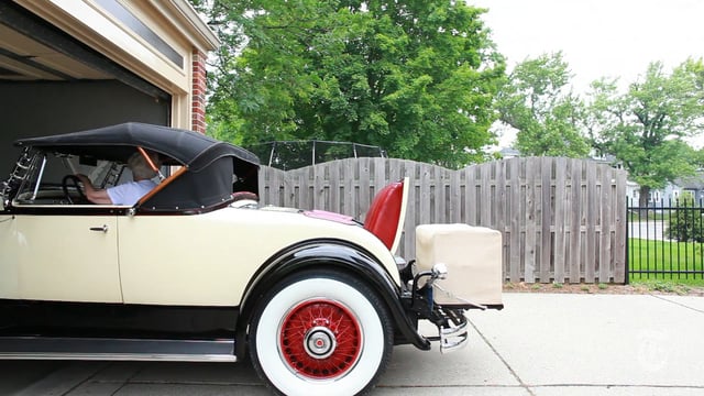 2 Classics 1 Car - Fabrizio Costantini for the New York Times