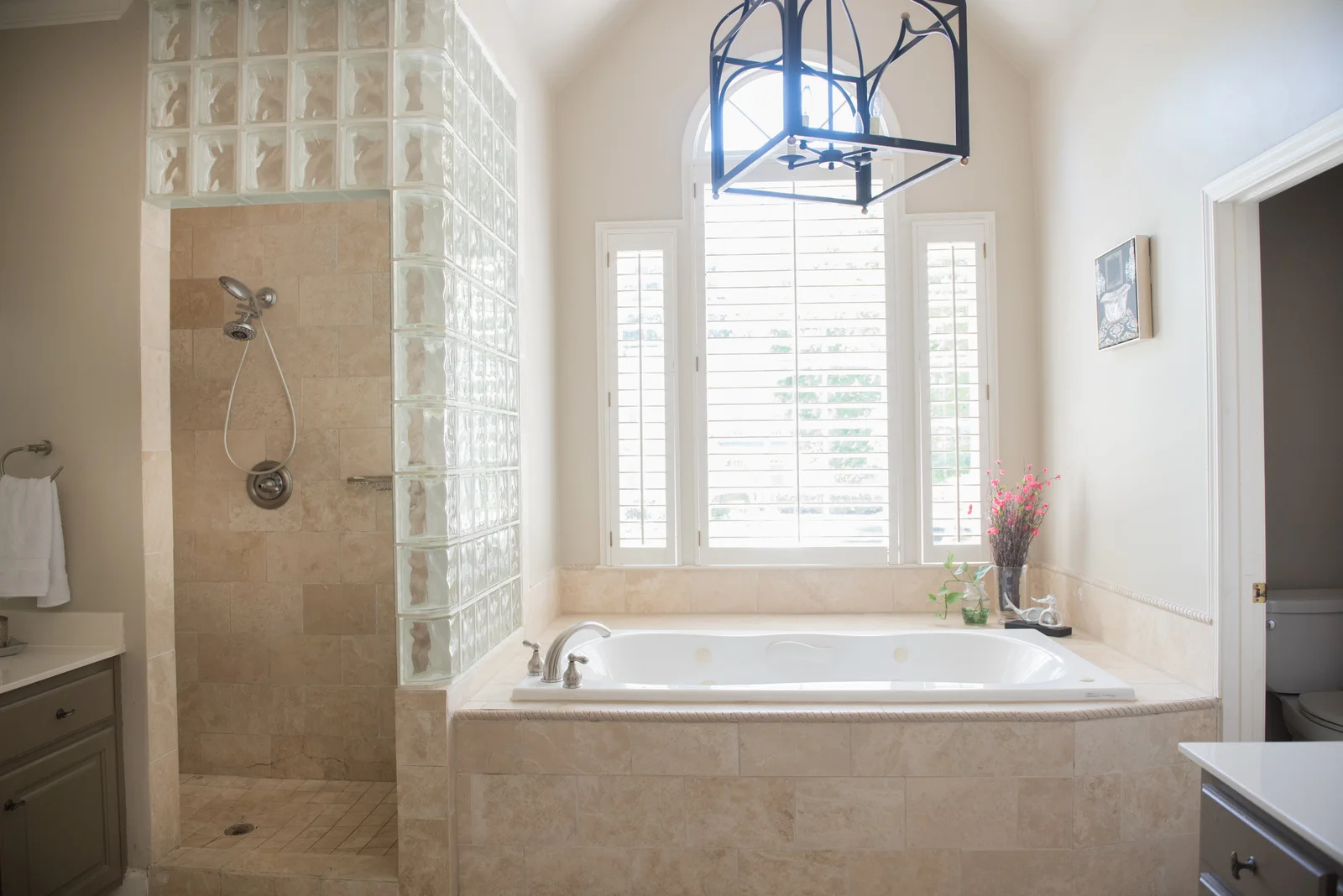 2815 Gleneagles Pointe | House of Valentina-25.jpg