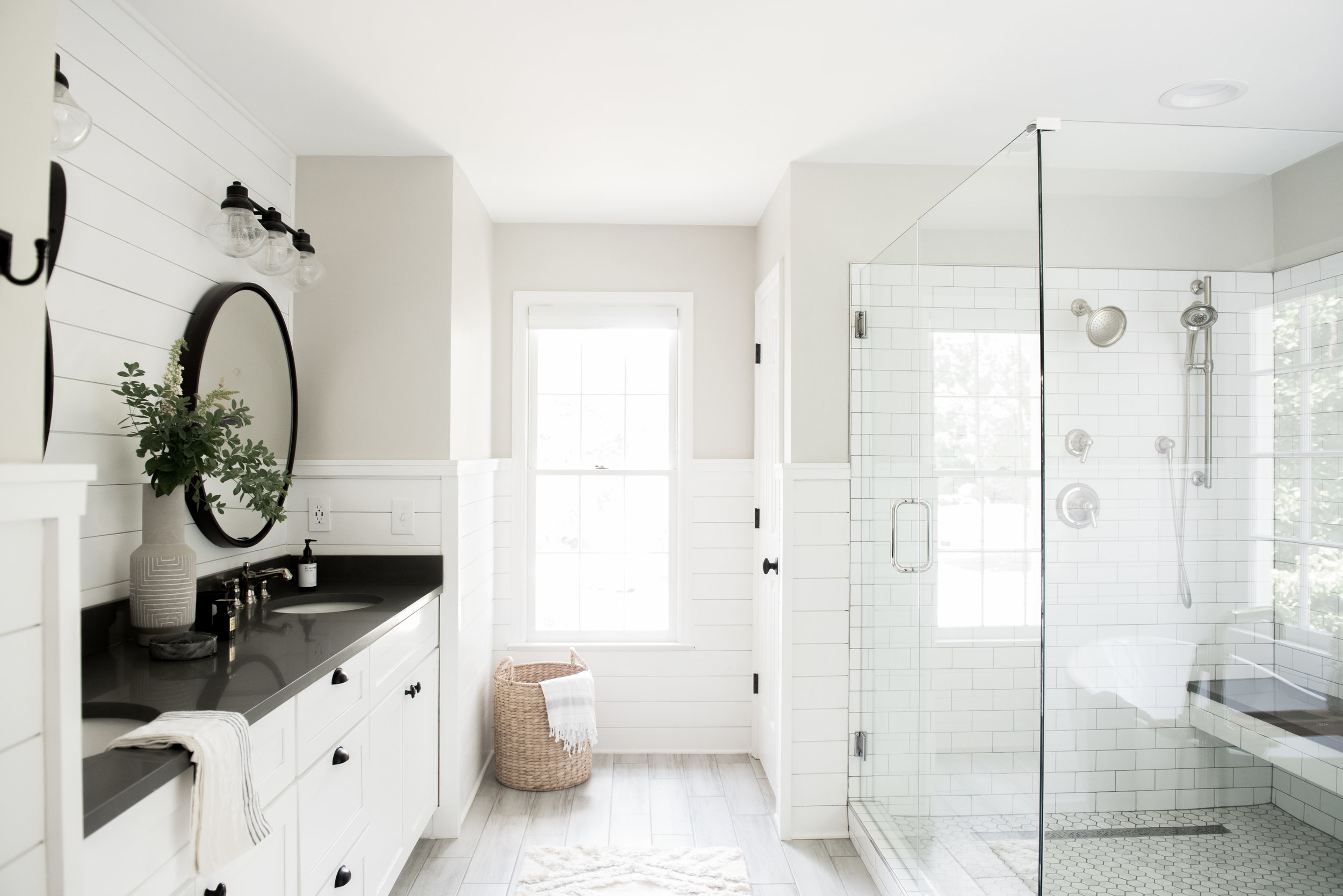 Farmhouse modern cozy master bathroom | House of Valentina.jpg