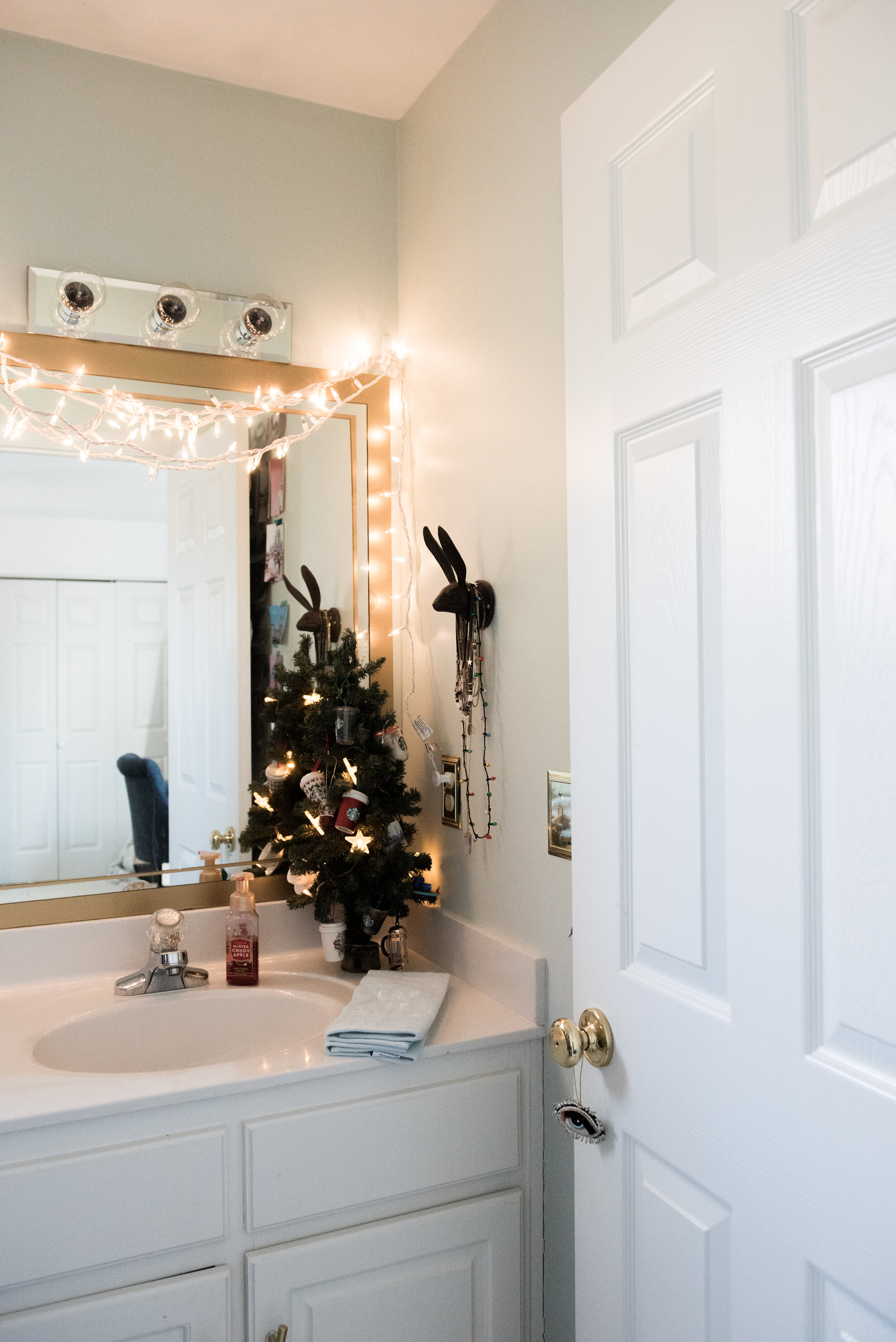 Surprise Christmas Bedroom Makeover | House of Valentina-7.jpg