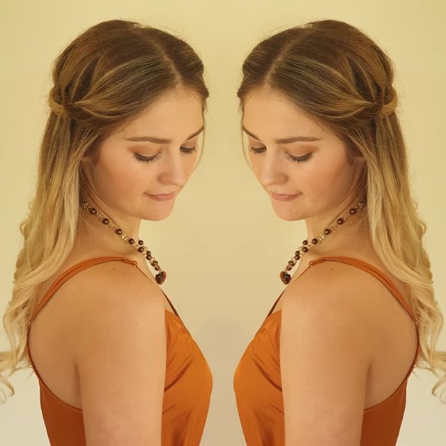 How stunning does our Bridesmaid look today?

1 of 9 people in our wedding party today at the beautiful @brackenridgecountryretreat 
#hairthereandanywhere #weddingwork #wellingtonweddings #hairandmakeupartists #mobileteam