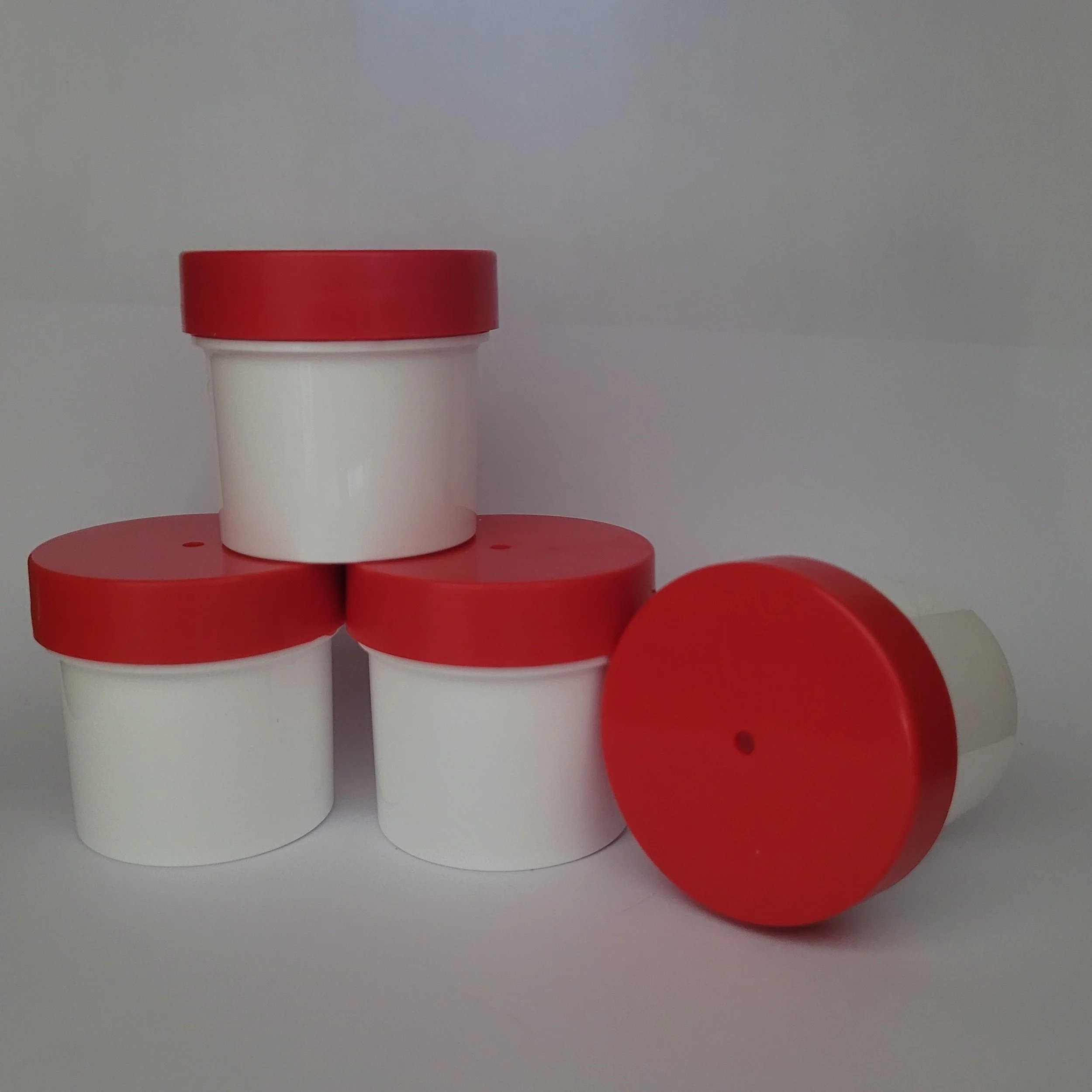 1-Ounce BPA-Free Plastic Jar Set with UV-Protectant Lids - 4 Pack