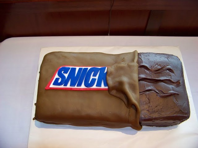 Snickers Cake
