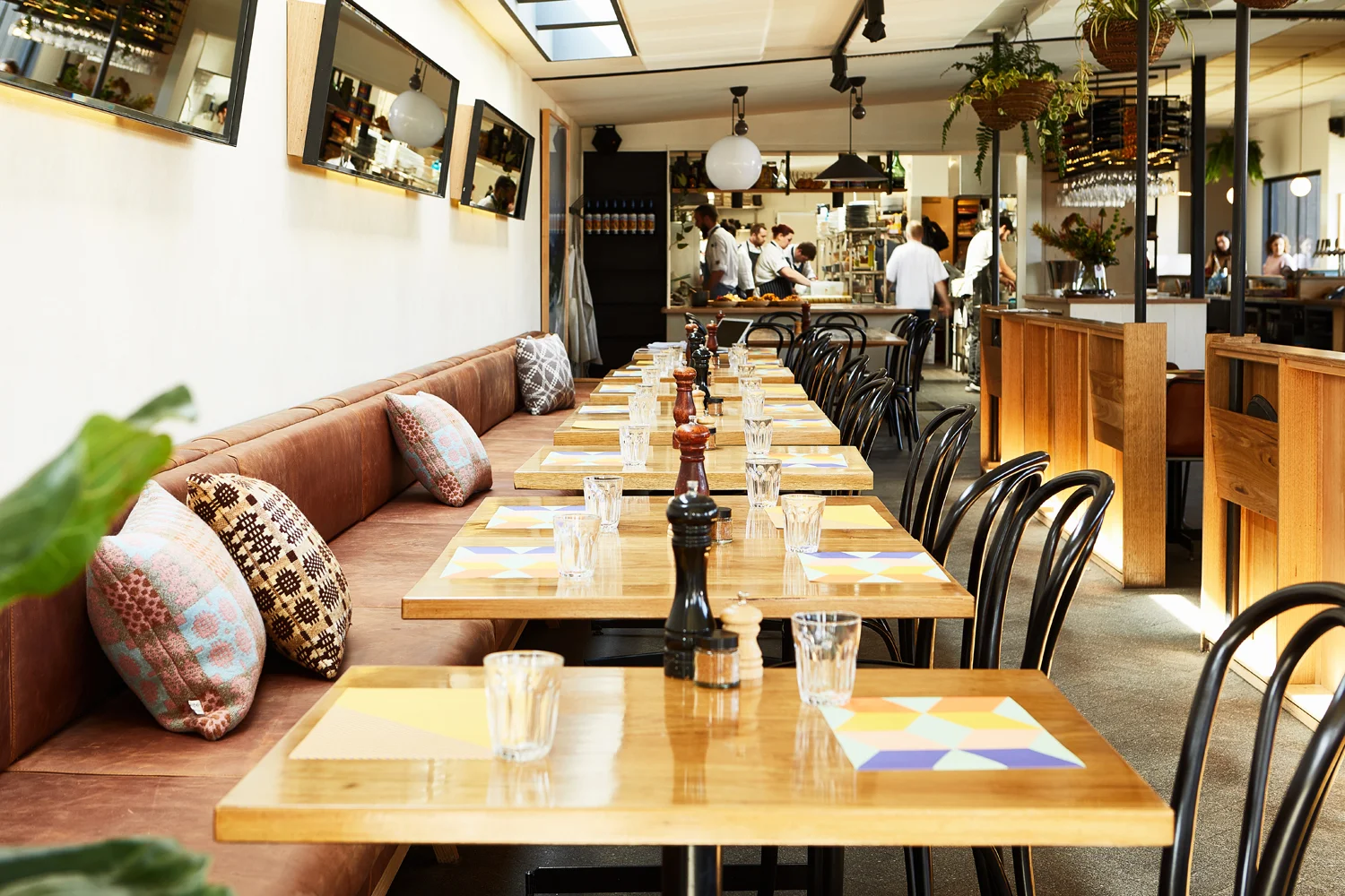 park-st-banquette.jpg