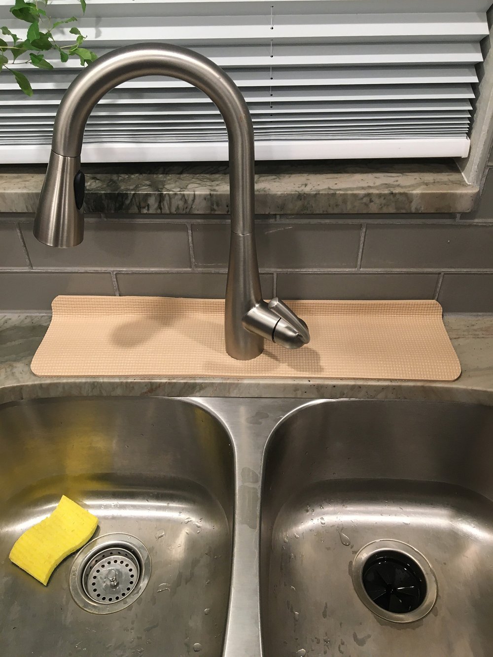 Silicone Drain Mat, Kitchen Faucet Sink Splash Guard, Beige Rubber