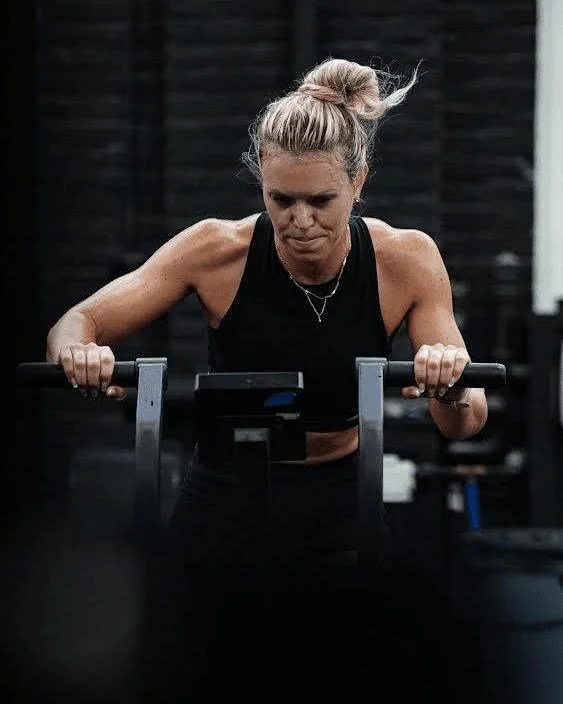 Some people ask what I'm training for. Fighting sharks and hanging with dolphins. 🦈 307 days until I'm in the ring. 👊 😉 🌊 

Thanks @c4.athletics for helping me train for the task ahead. 💪

#oceanrowing #twac #rowing #adventure #onedropmatters #w