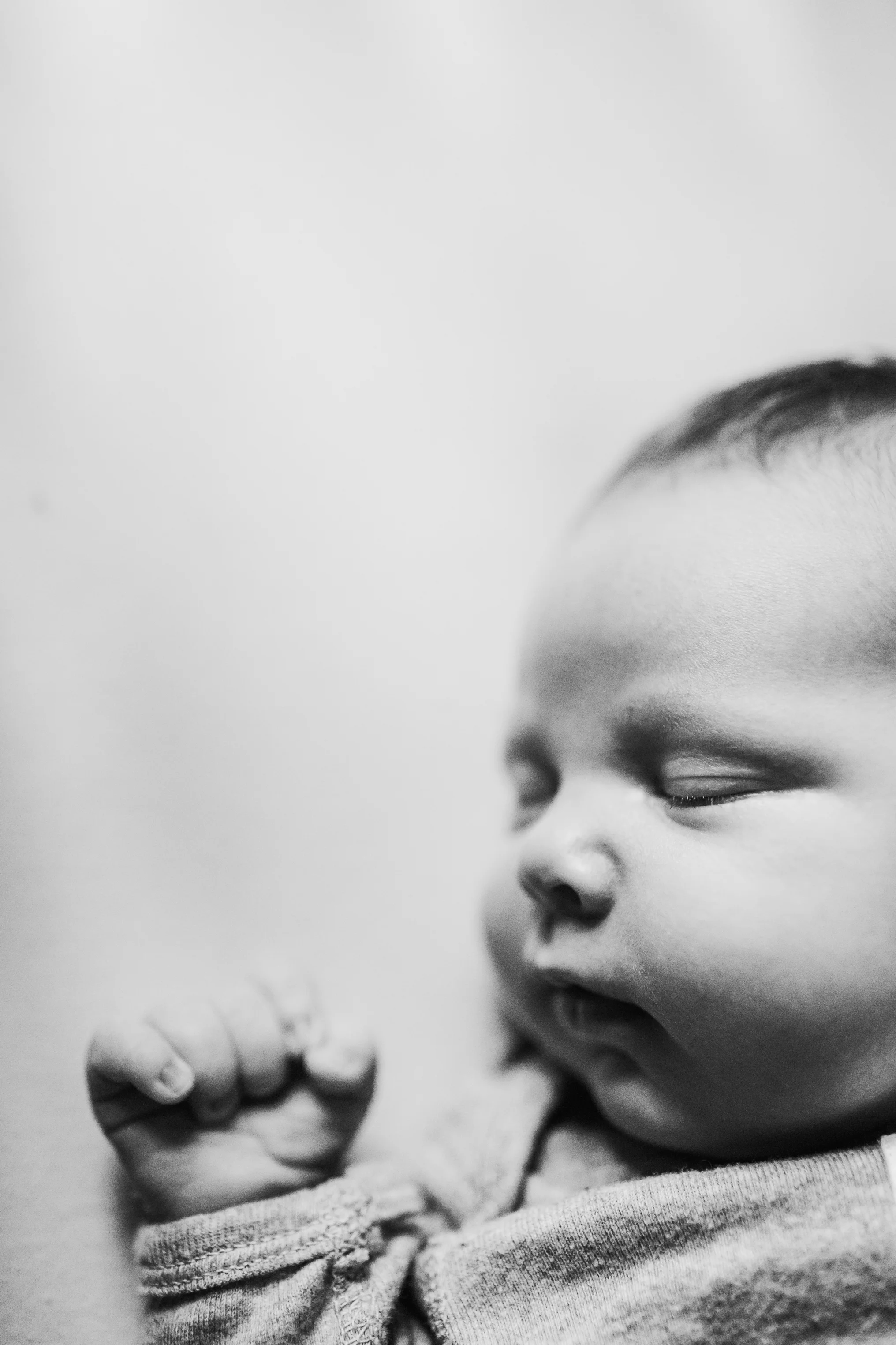 Specializing in Fresh 48 and Lifesyle Newborn sessions