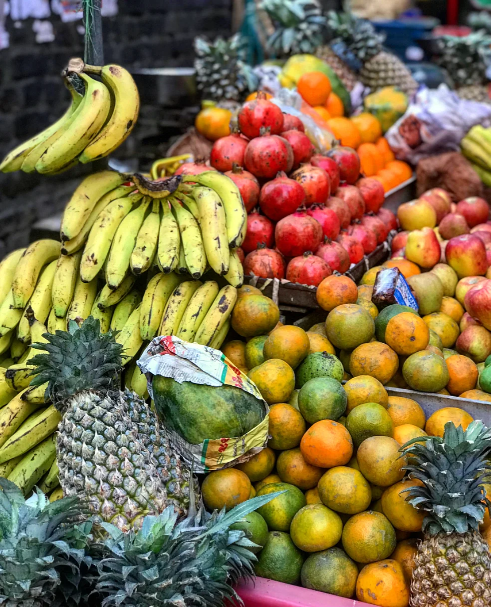 Fresh fruits. 