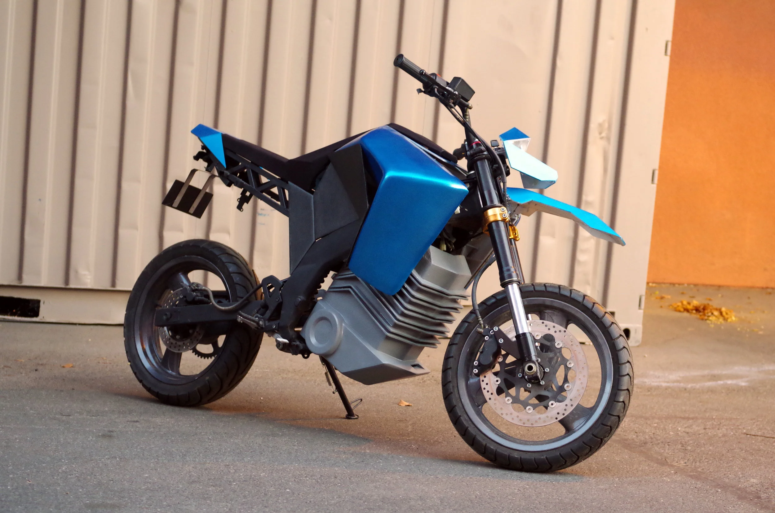 FRONT.jpg