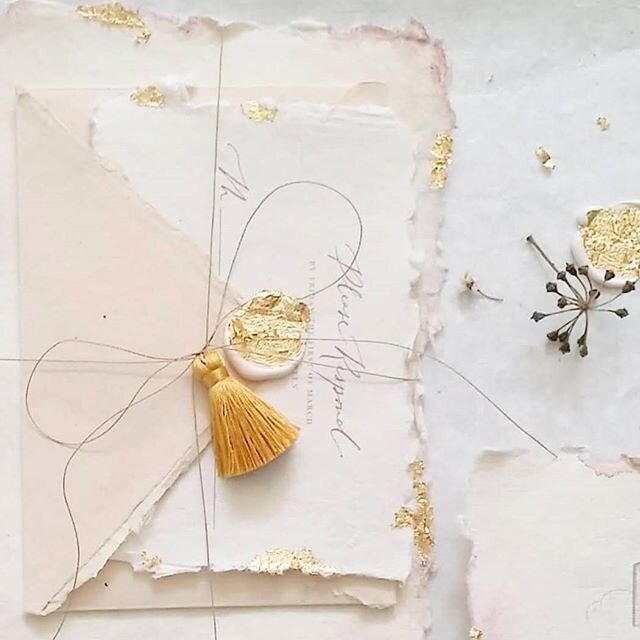 From the time when i decided to put gold flakes on pretty much everything I had my hands on .
.
.
#handmadepaper #paperlove #calligraphy #moderncalligraphy #weddingcalligraphy #weddingstationary #weddingstationary #engagementinvitation #destinationwe