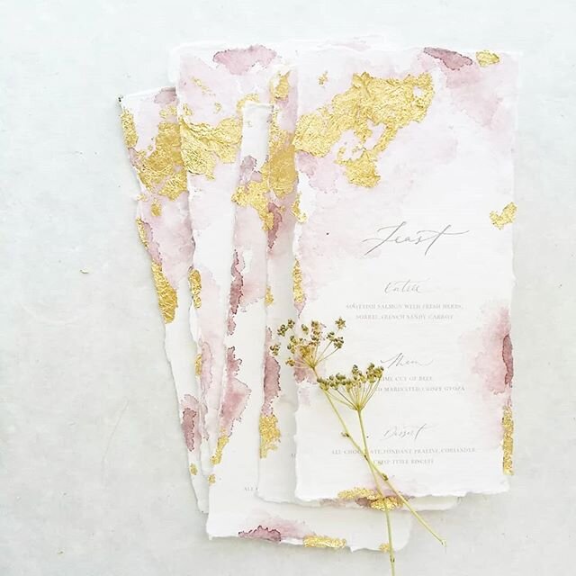 These were sure one special set of menus cards.... the gold foil and watercolour were all done by hand
.
.
.
#menuscards #menu #goldflakes #goldfoil #watercolor #destinationweddinginvitation #weddingstationary #weddingstationery #engagementinvitation