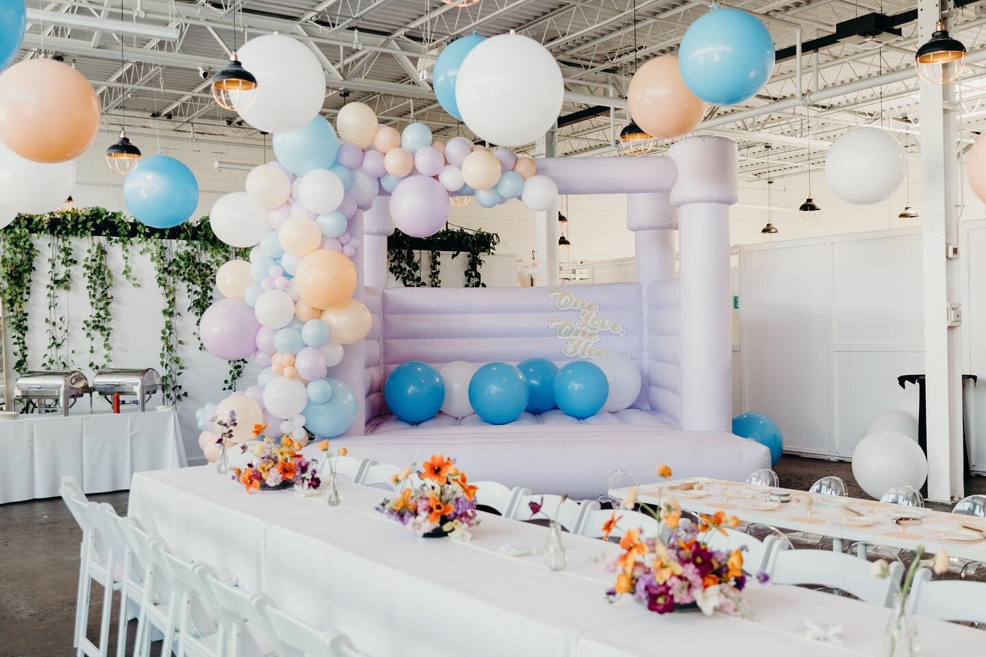 the bounce house life chose us 🏰 🎈🍦 🍬🧁💌🌈 and it never gets old tbh 

Photo credit: @hopegrayphoto 

Venue: @placeattyler
Planner: @hunterorcuttevents
Balloons: @lushra 
Rentals: @therender.co 
Bounce House: @thedallasparty 
Flowers: @brooklynd