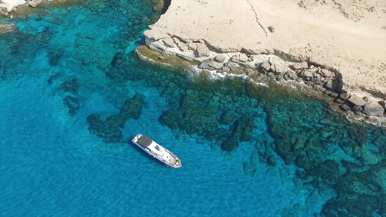deep blue boat charter mobile fallback.jpg