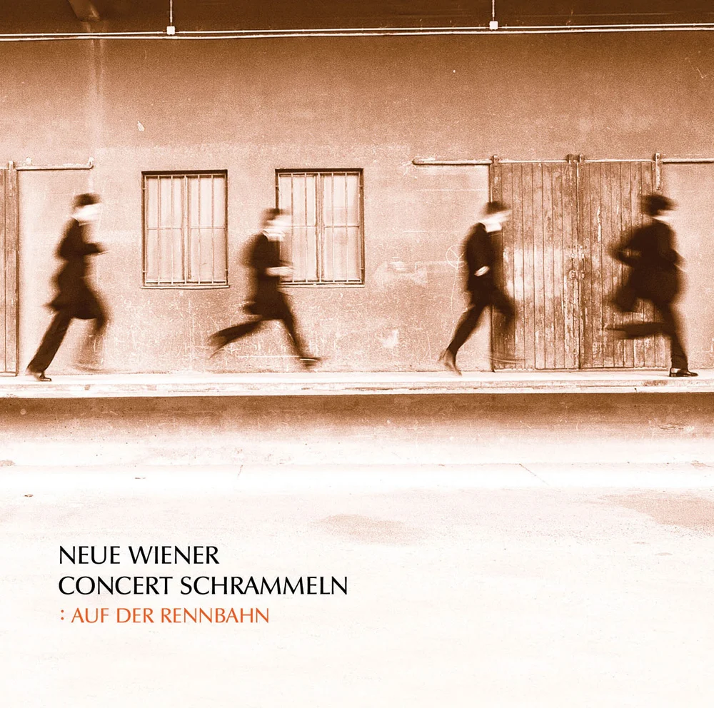 CD_NWCS Auf der Rennbahn.jpg