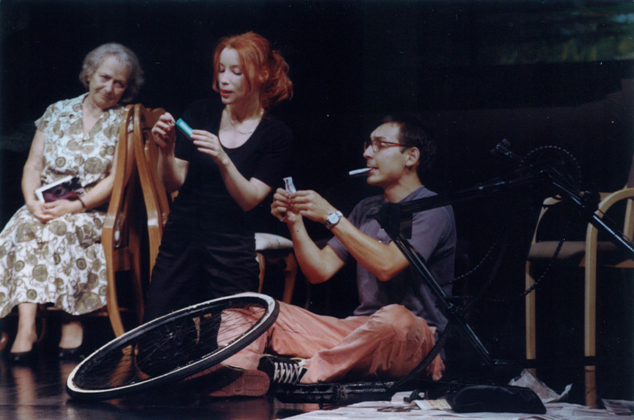 1999_vprasajte_amy_05.jpg