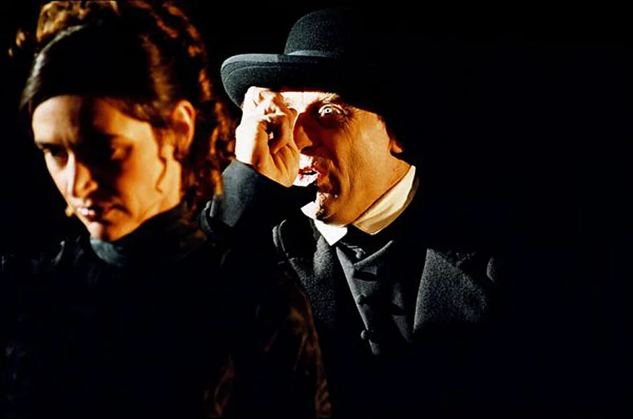 2004_chatterton_04.jpg