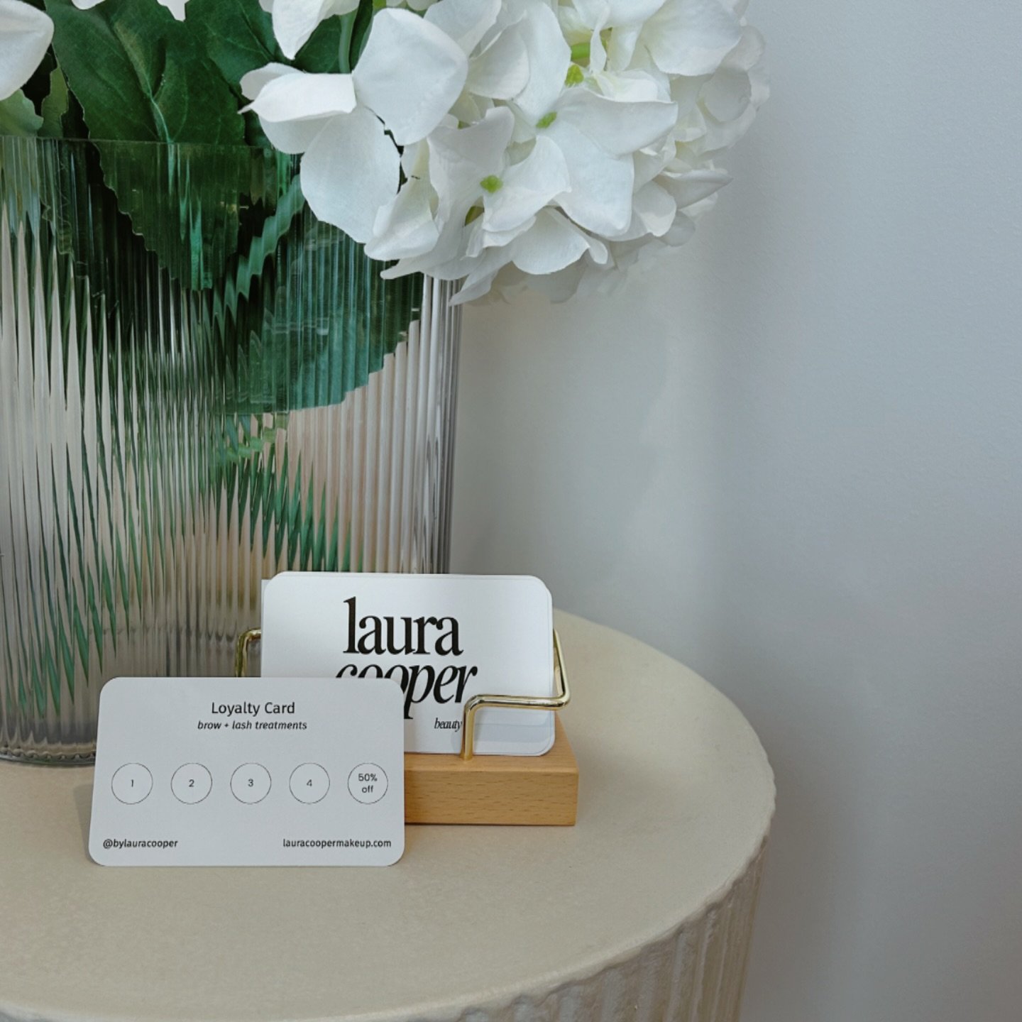 Love staying on top of your brows and lashes?

Clients who rebook their next appointment before leaving are now eligible for my new loyalty card ✨

To say thank you to my regular brow + lash clients, and to help you stay on top of your brow and lash 